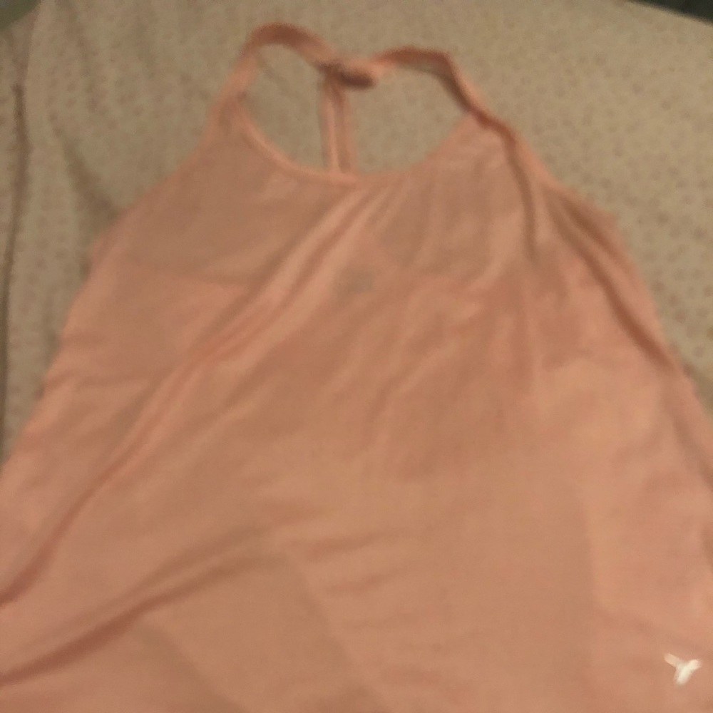 Women’s active top